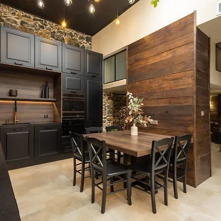 Loft Centre 2 Parking